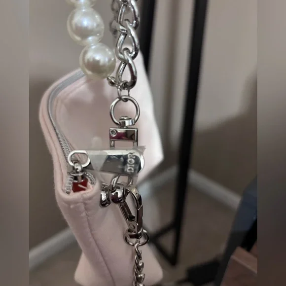 Dior Pink Chain Shoulder Bag - Picture 5 of 12